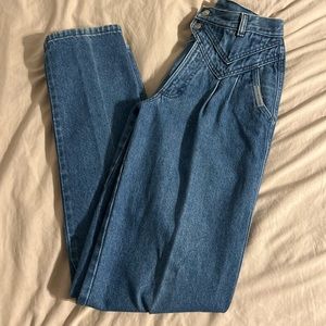 Dark wash Vintage Rocky Mountain jeans